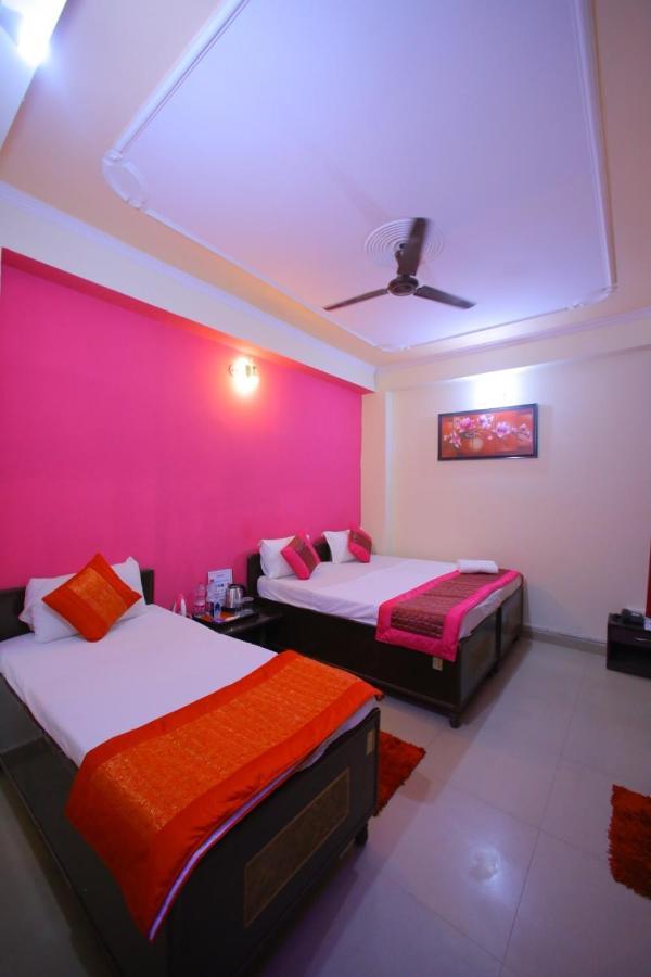 Hotel Qualia Suites At Delhi Airport 뉴델리 외부 사진